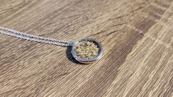 Dried Flower Round Pendant